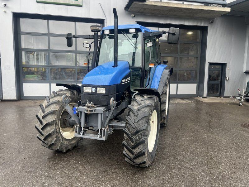 New Holland TS100