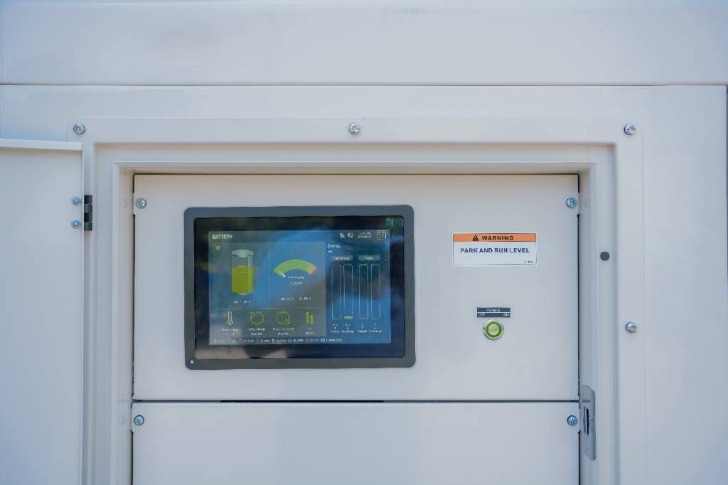 BES30S3 All-In-One Energy System - 30 kVA-30.7 kWh