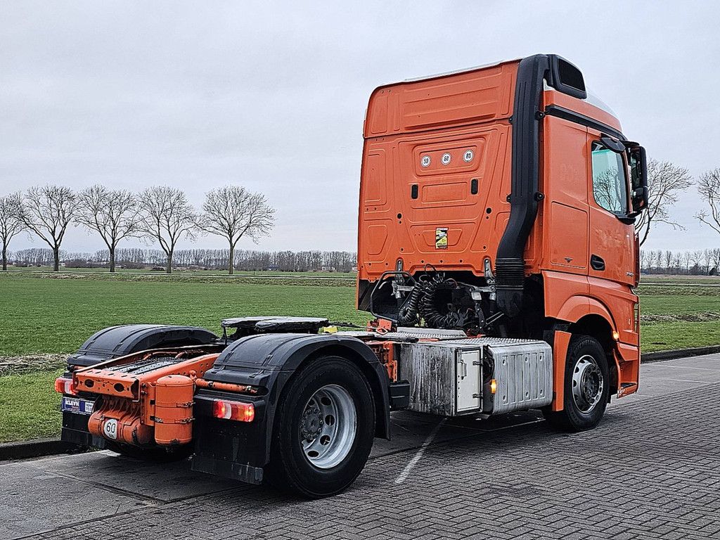 MERCEDES-BENZ ACTROS 1843 LS
