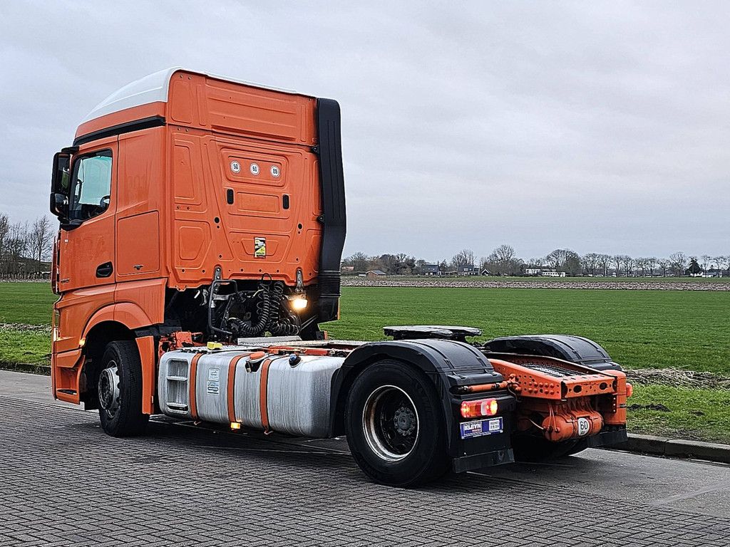 MERCEDES-BENZ ACTROS 1843 LS