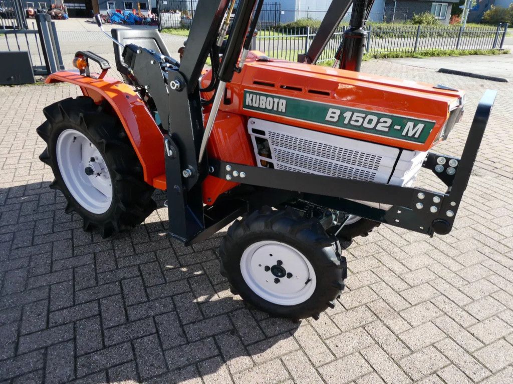 Kubota B1502 4wd / Voorlader / Zijschakeling