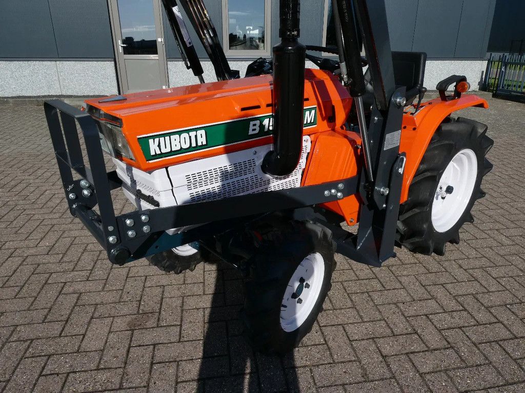 Kubota B1502 4wd / Voorlader / Zijschakeling
