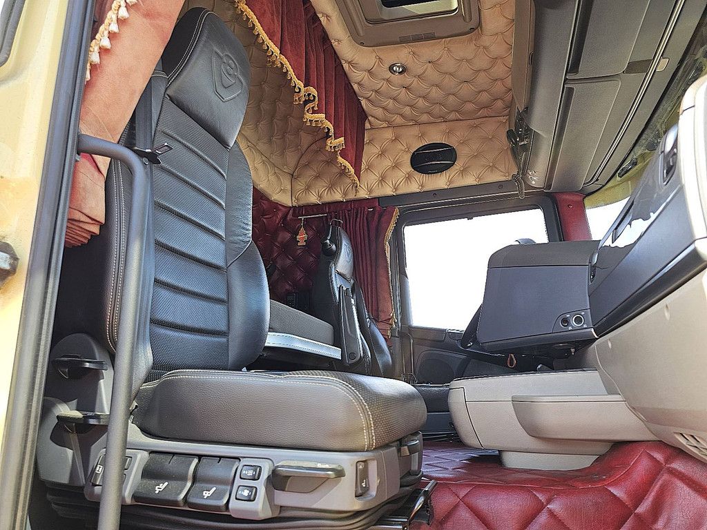 SCANIA R580 8x4 combi special