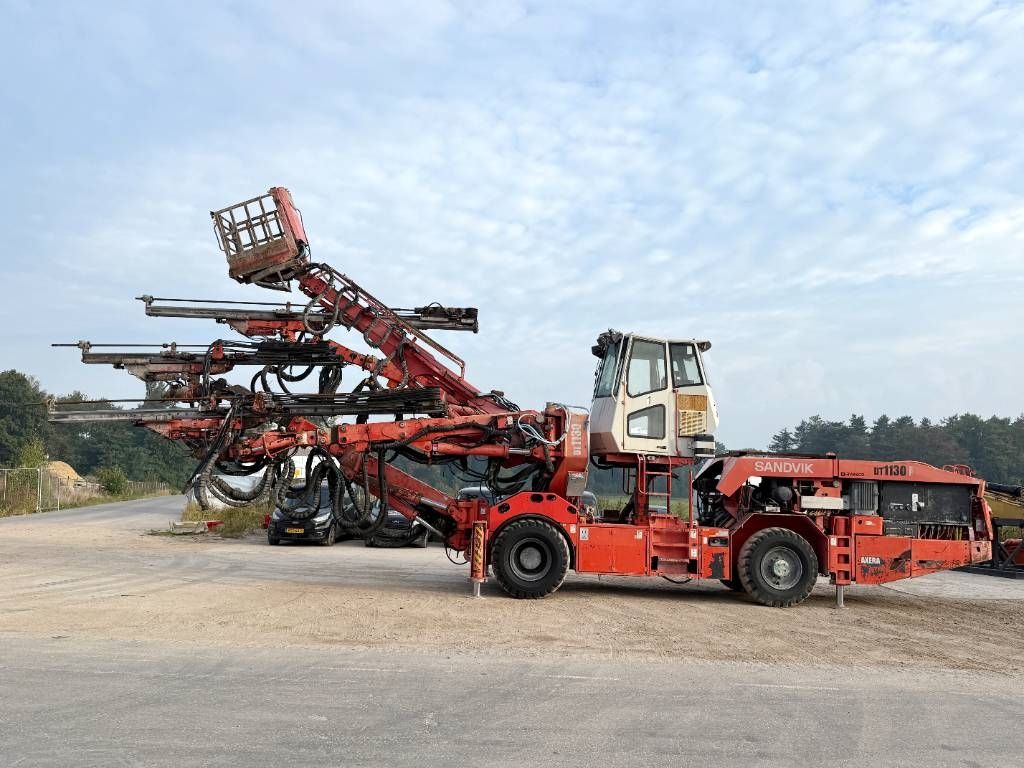 Sandvik DT1130-SC - 3x TB150 Drill Boom + Basket Boom