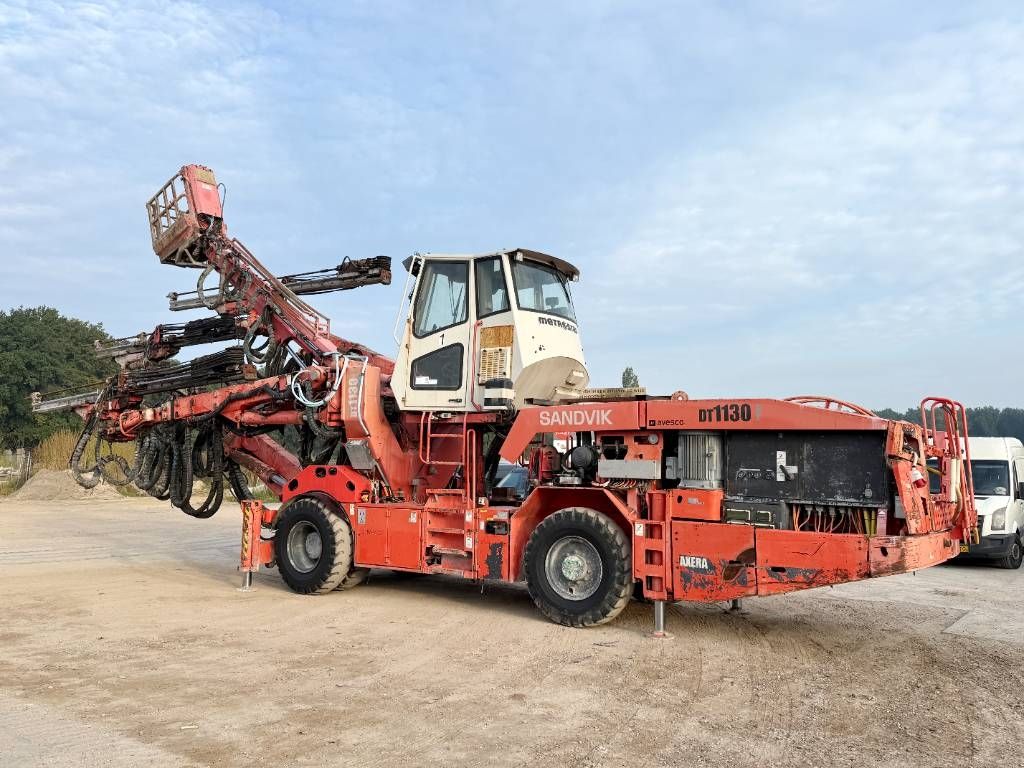 Sandvik DT1130-SC - 3x TB150 Drill Boom + Basket Boom