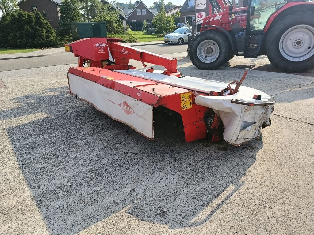 Kuhn FC 313