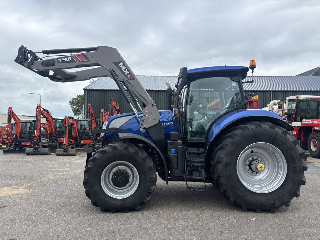 NEW HOLLAND T7.245 AC + FRONTLADER