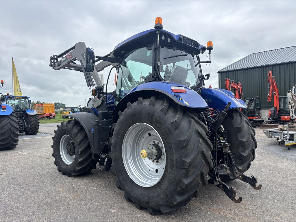 NEW HOLLAND T7.245 AC + FRONTLADER