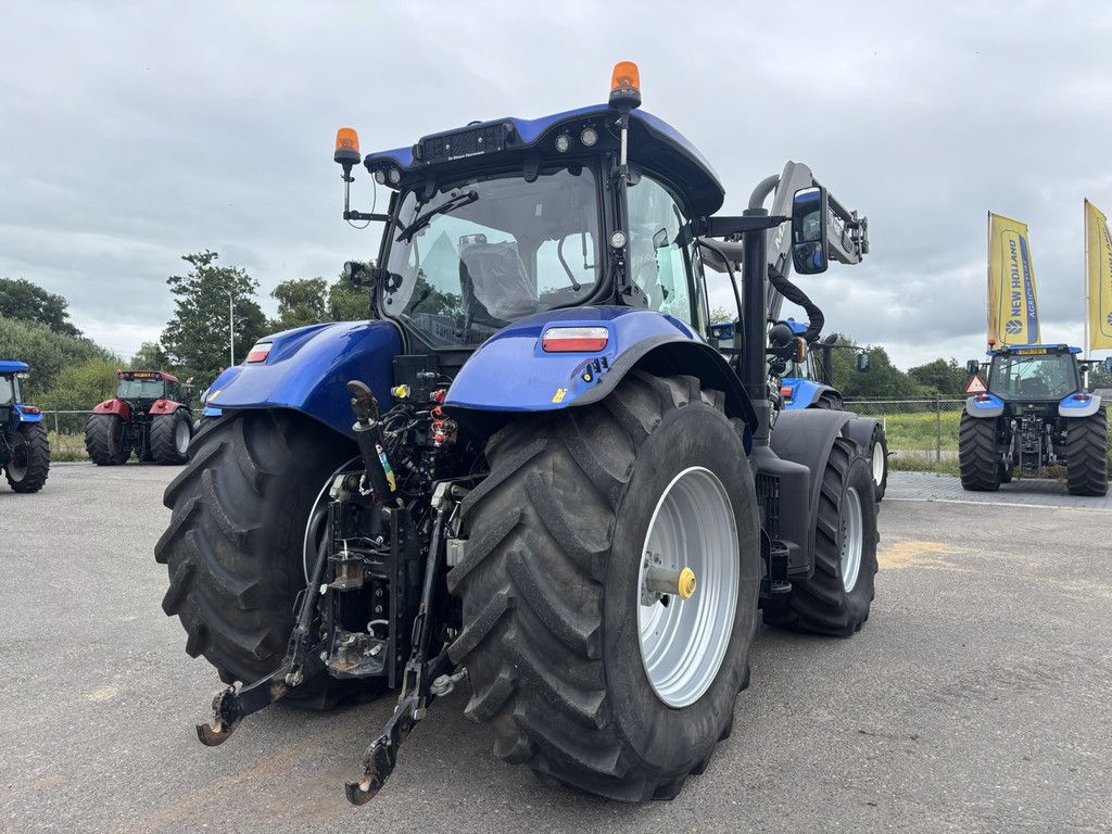 NEW HOLLAND T7.245 AC + FRONTLADER