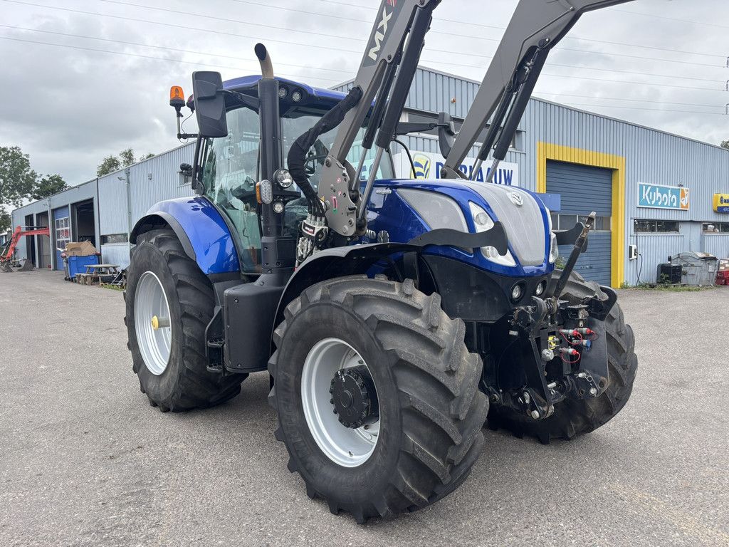 NEW HOLLAND T7.245 AC + FRONTLADER