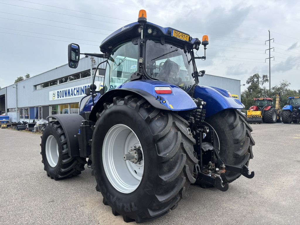 NEW HOLLAND T7.225AC