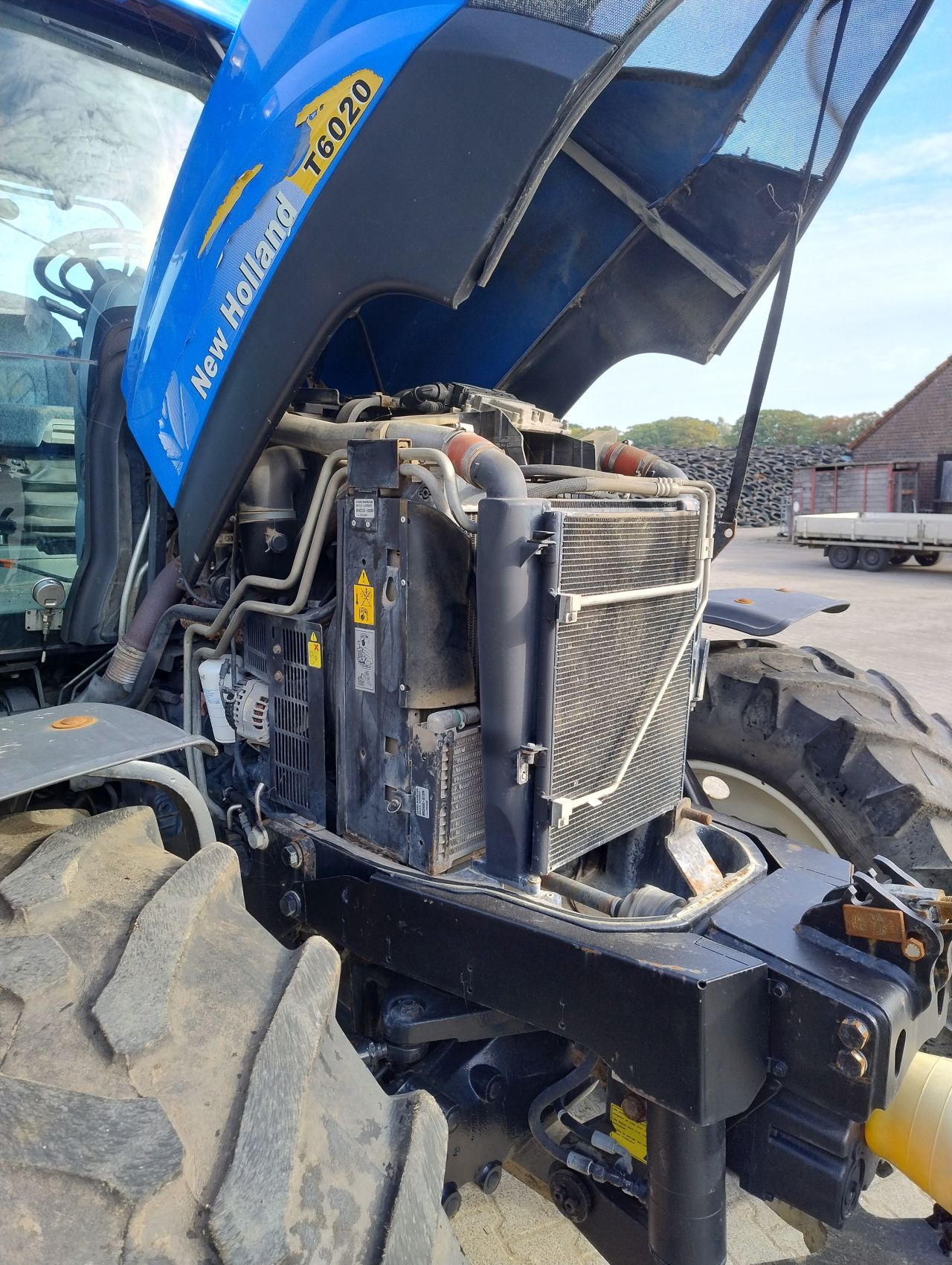 New holland t6020 elite supersteer