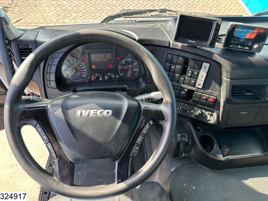 Iveco Trakker 8x4, EURO 6, Palfinger, Remote