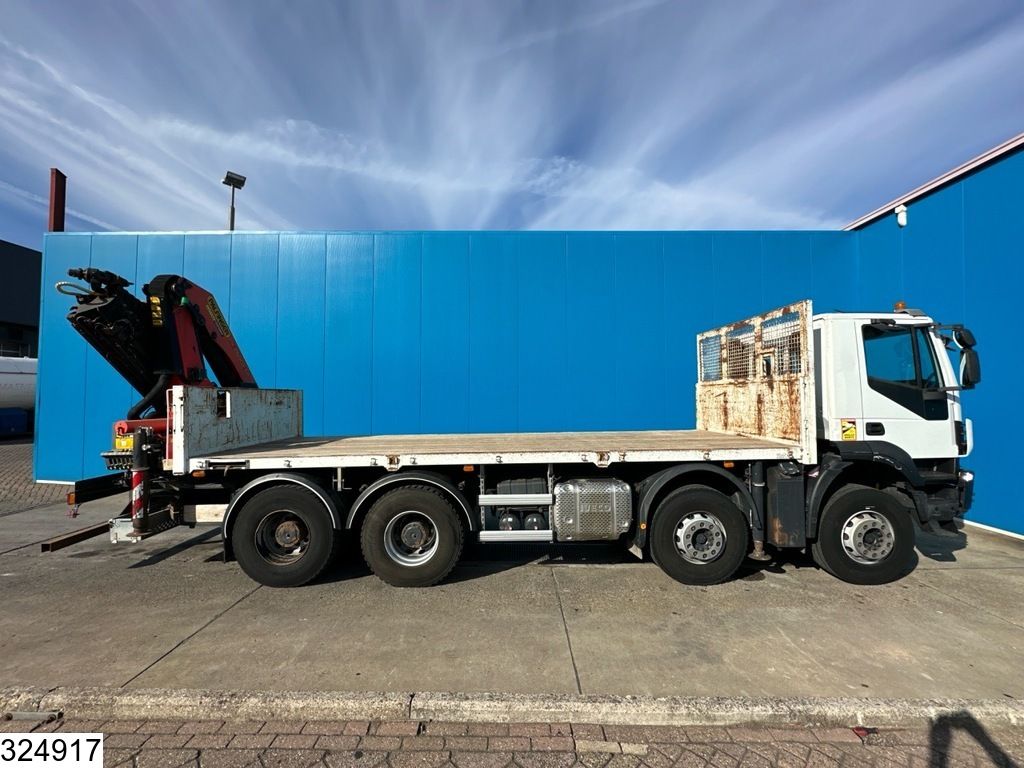 Iveco Trakker 8x4, EURO 6, Palfinger, Remote