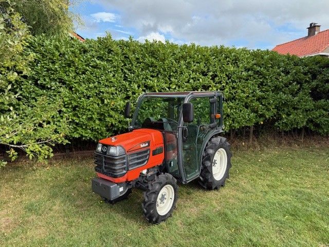 Kubota BB260 met cabine