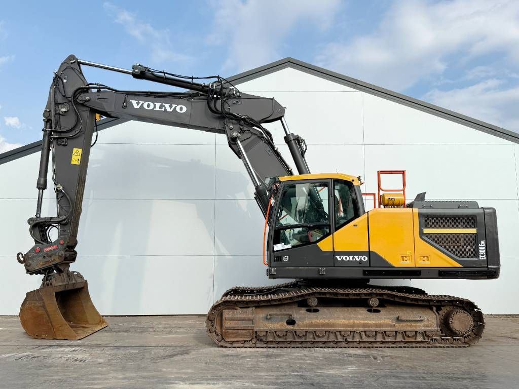 Volvo EC300ENL - Oilquick / Triple Boom / Tilting Bucket