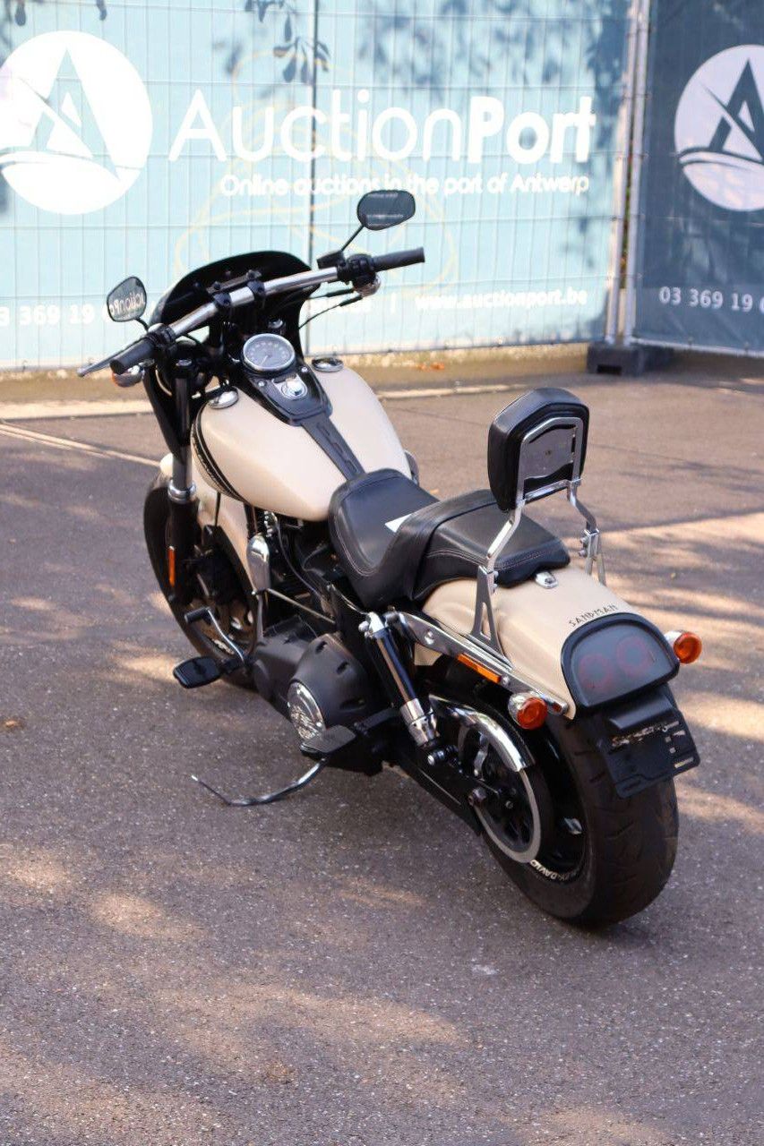 Harley-Davidson Dyna Fat Bob Benzine 2014