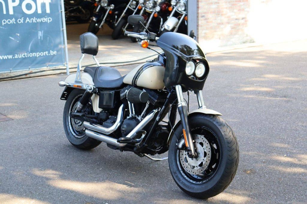 Harley-Davidson Dyna Fat Bob Benzine 2014