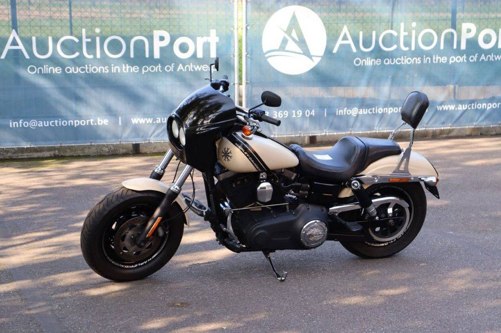 Harley-Davidson Dyna Fat Bob Benzine 2014