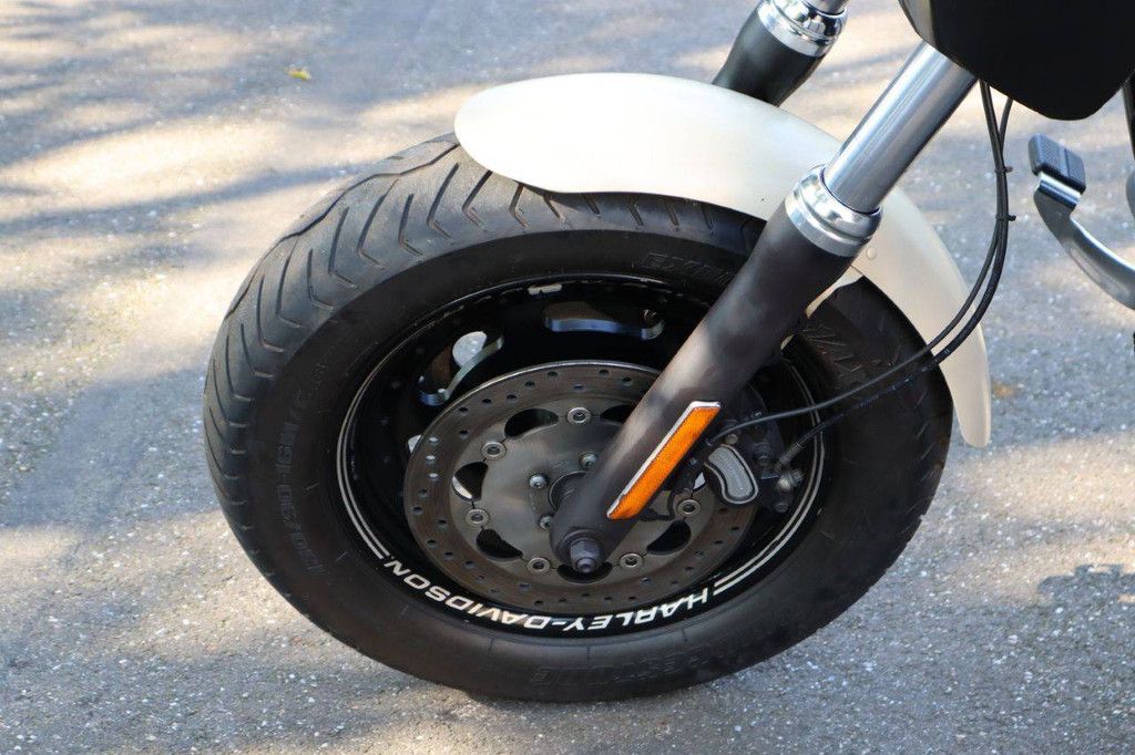 Harley-Davidson Dyna Fat Bob Benzine 2014