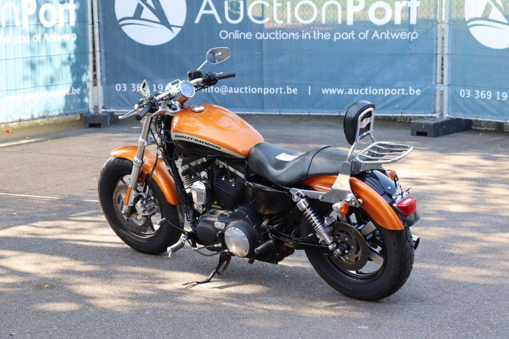 Harley-Davidson Sportster XL1200 Custom Benzine 2014