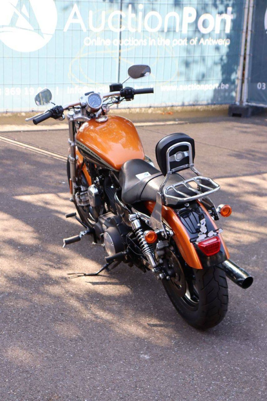 Harley-Davidson Sportster XL1200 Custom Benzine 2014