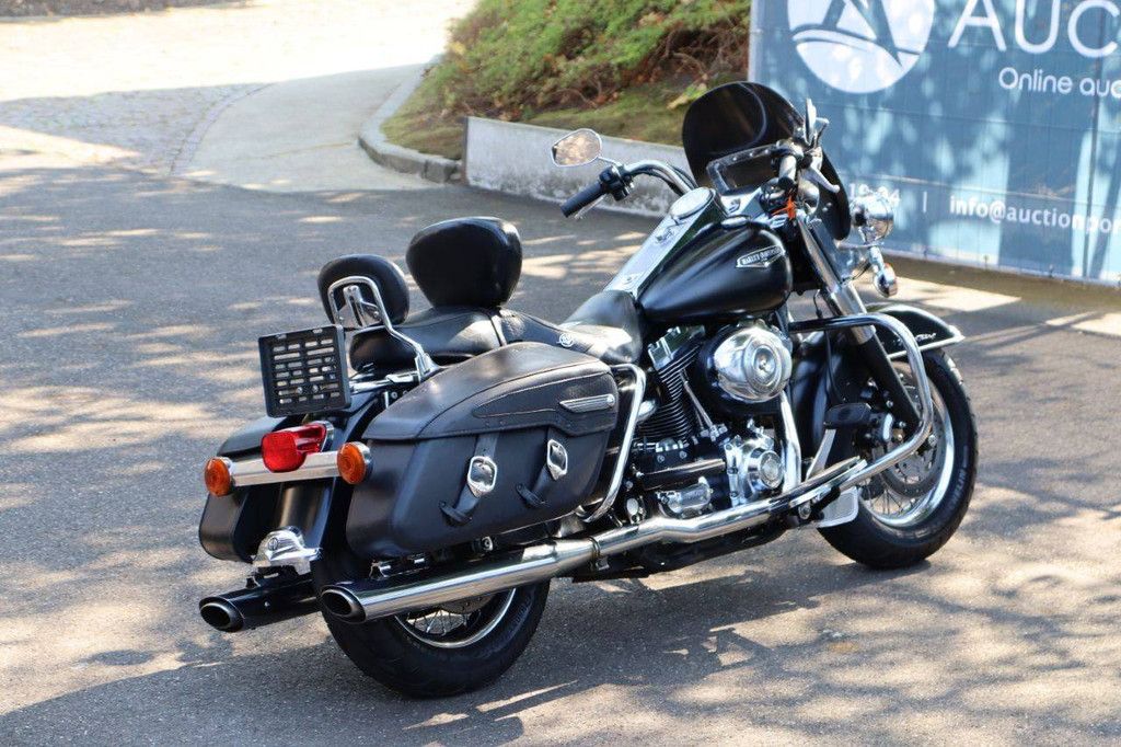 Harley-Davidson Road King Classic Touring Benzine 2007