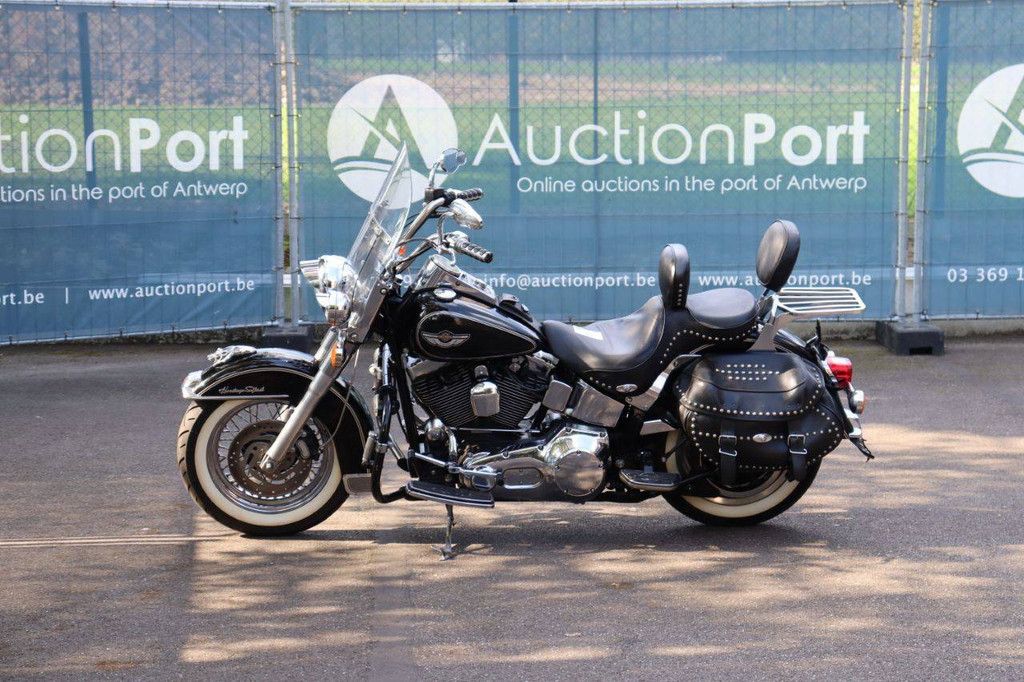 Harley-Davidson Heritage Softail Classic Benzine 2002