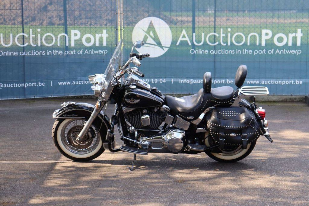 Harley-Davidson Heritage Softail Classic Benzine 2002