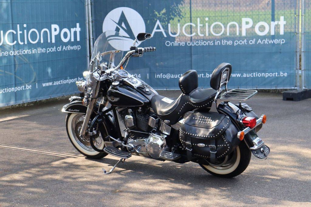 Harley-Davidson Heritage Softail Classic Benzine 2002