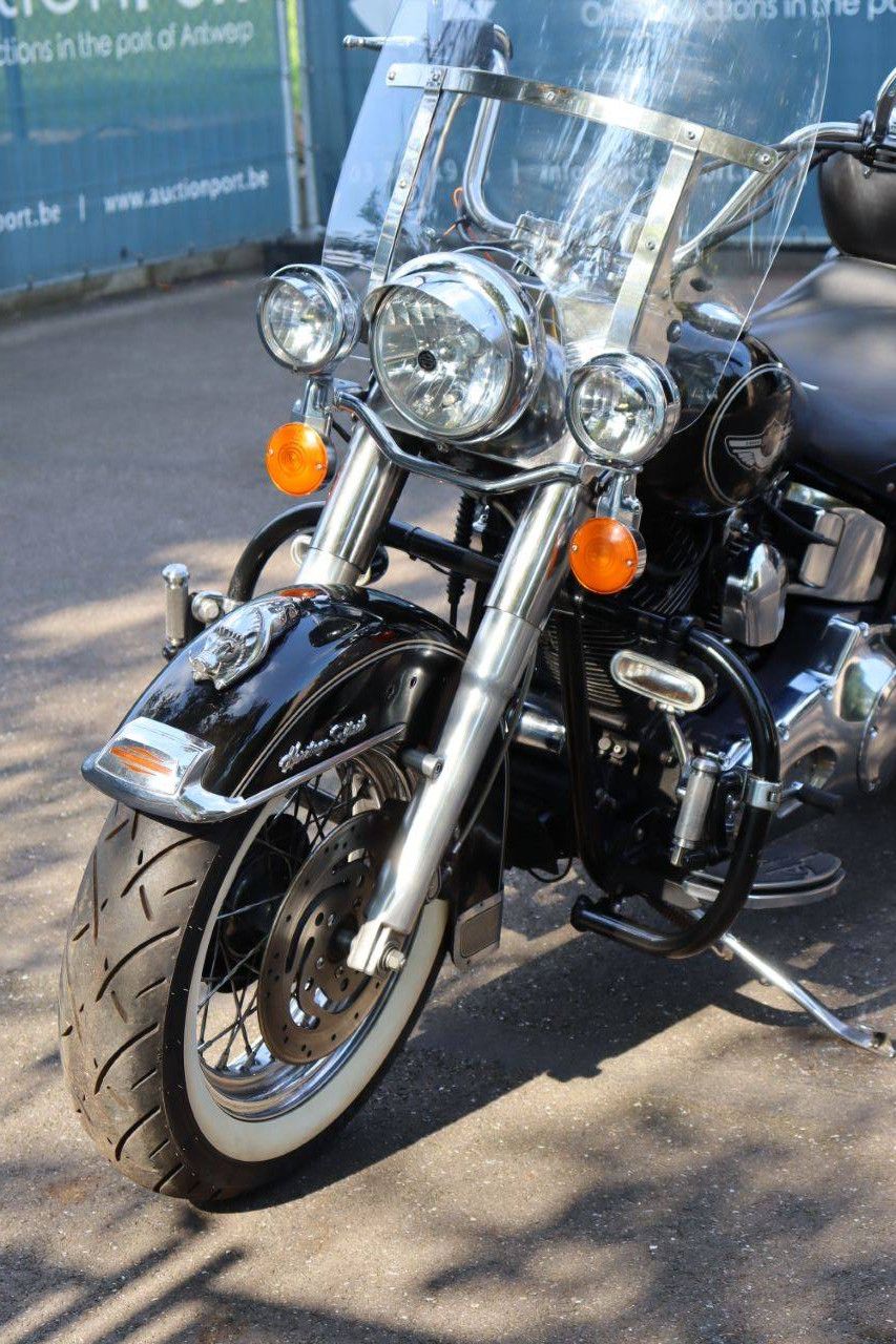 Harley-Davidson Heritage Softail Classic Benzine 2002