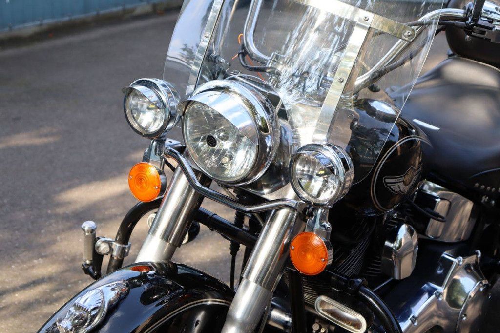 Harley-Davidson Heritage Softail Classic Benzine 2002