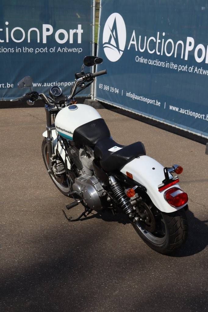 Motorcycle Harley-Davidson SPORTSTER XL883 SUPER LOW Petrol 2016