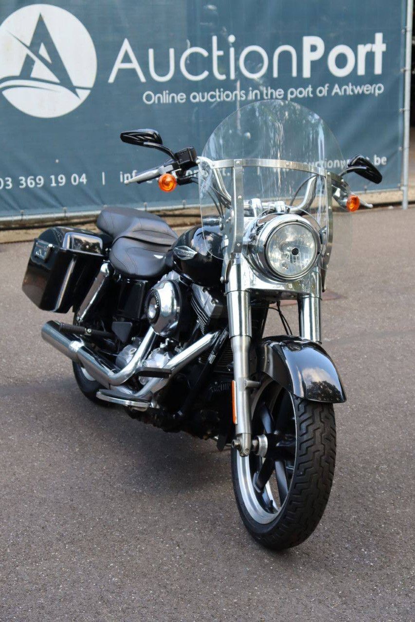Harley-Davidson Dyna Switchback Benzine 2012