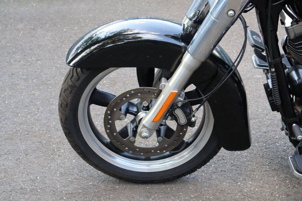 Harley-Davidson Dyna Switchback Benzine 2012