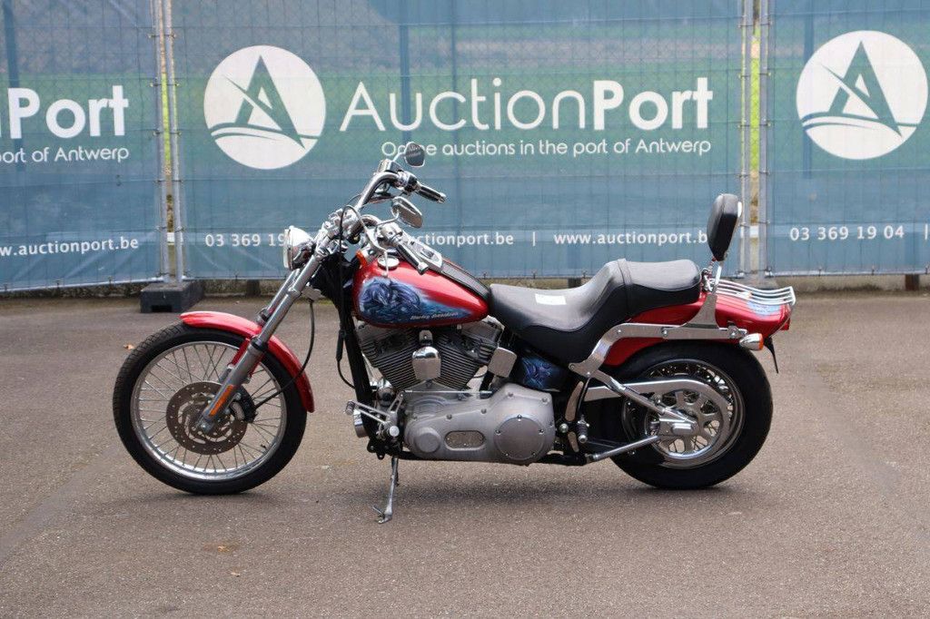 Harley-Davidson Deuce Softail Benzine 2004