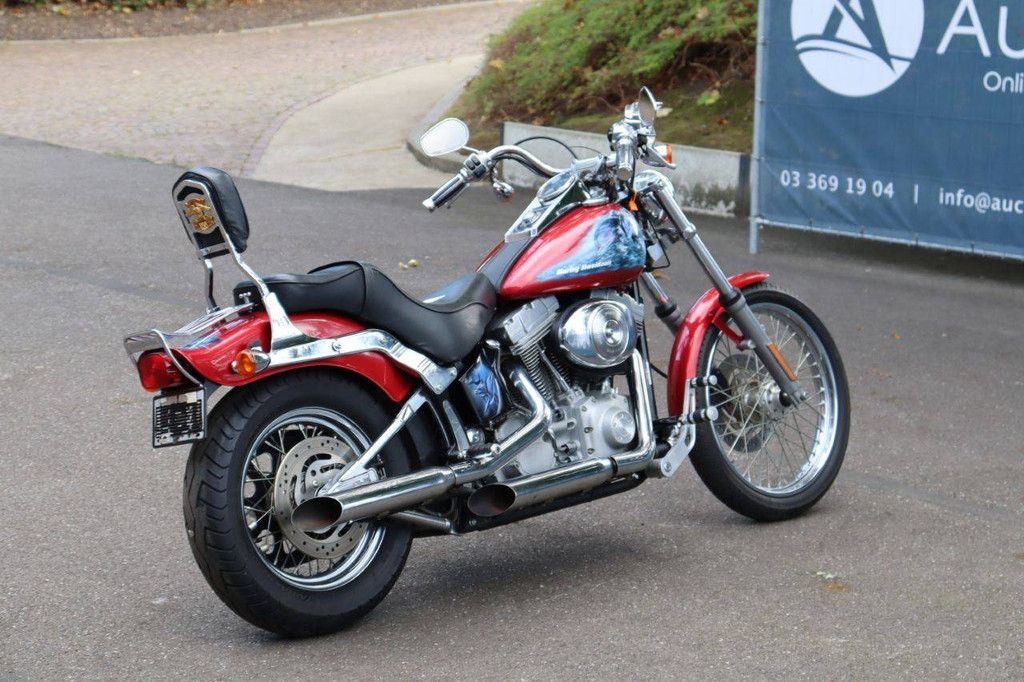 Harley-Davidson Deuce Softail Benzine 2004