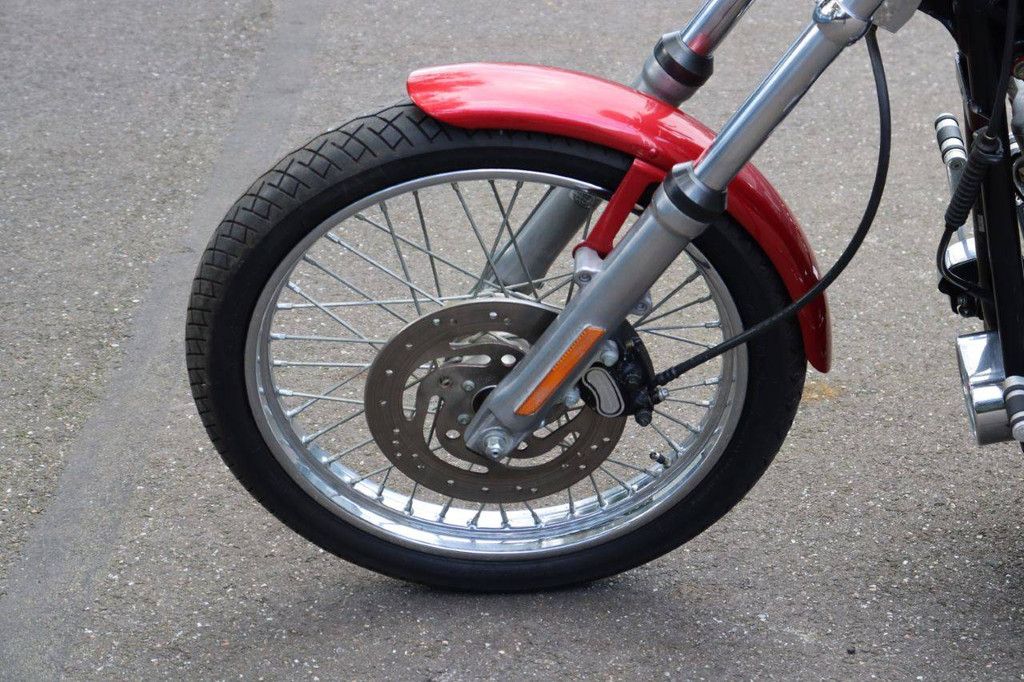 Harley-Davidson Deuce Softail Benzine 2004