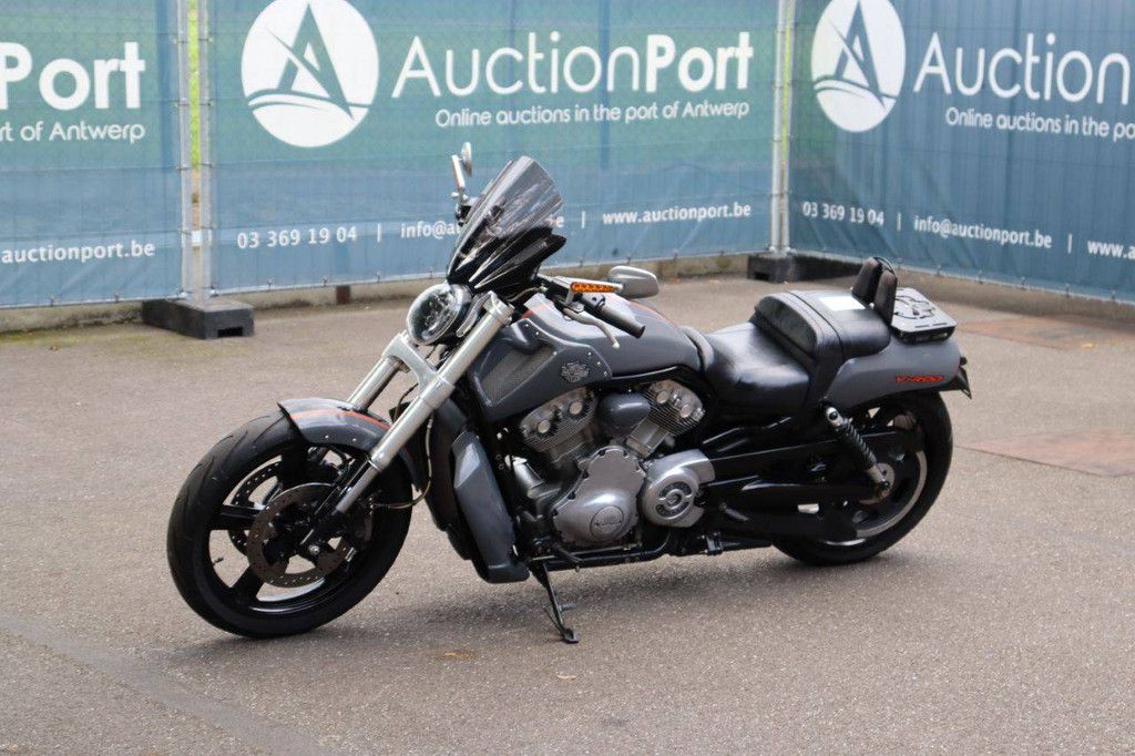 Harley-Davidson V-Rod Muscle Benzine 2002