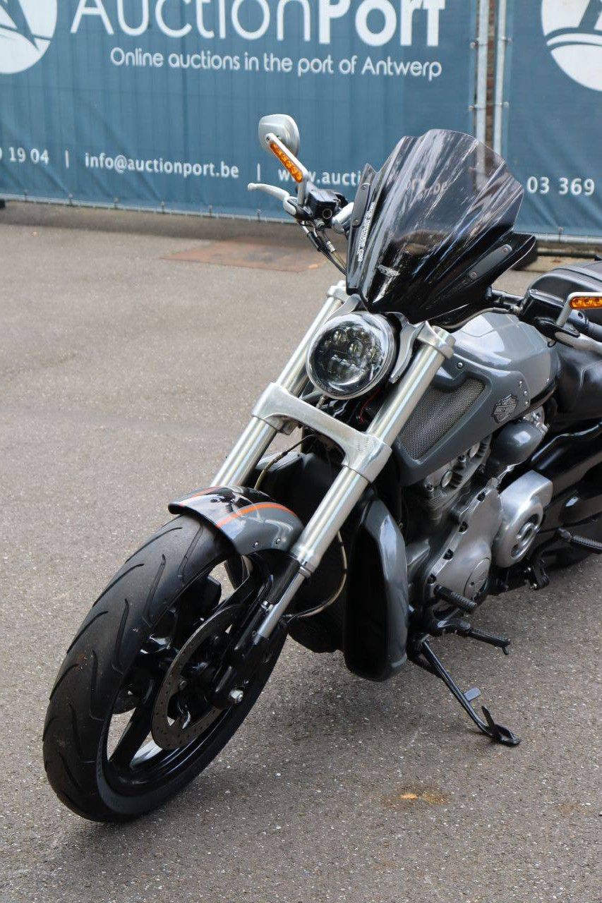 Harley-Davidson V-Rod Muscle Benzine 2002