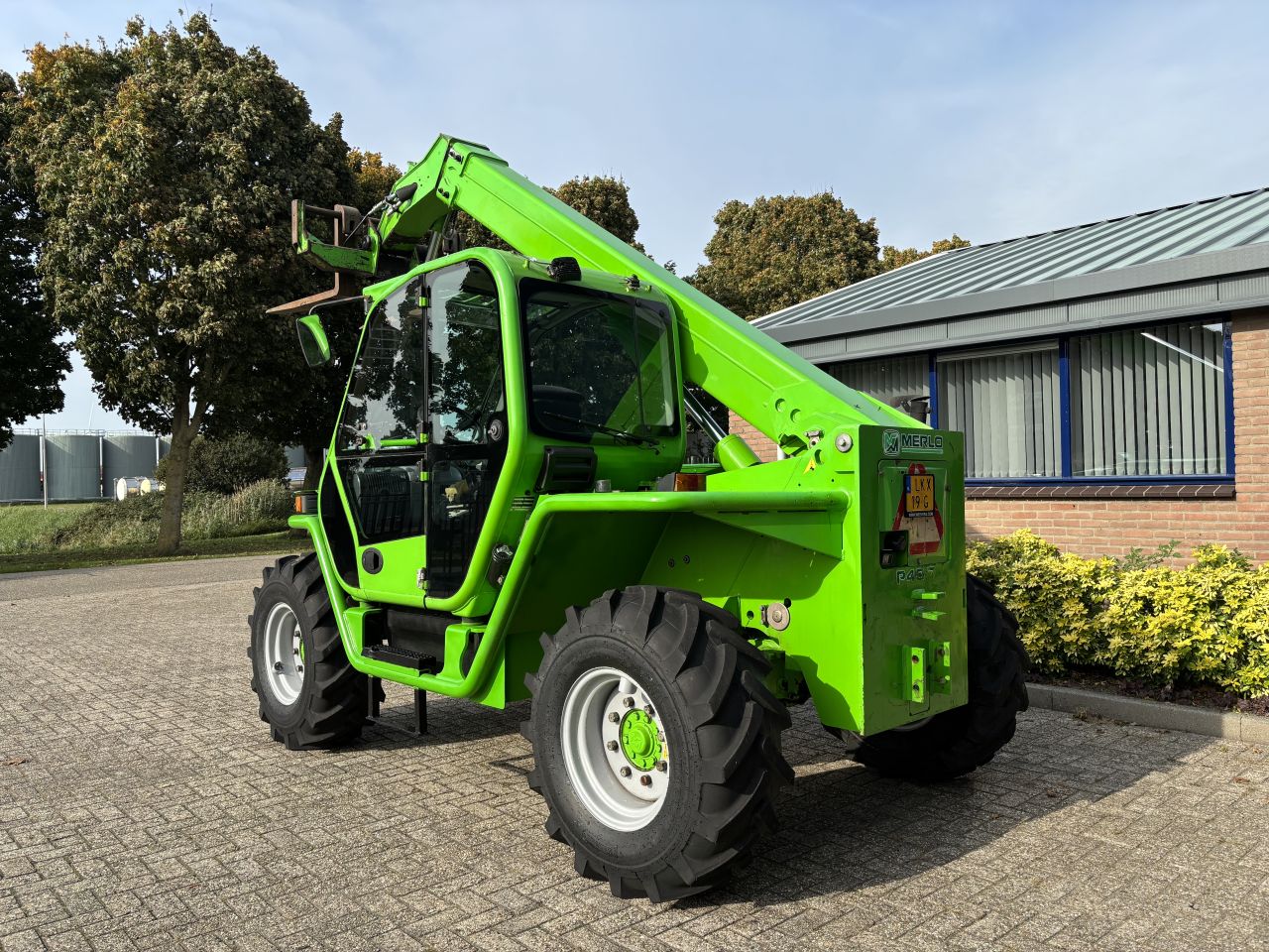 Merlo P40.7 verreiker voorzien van set nieuwe velgen en banden