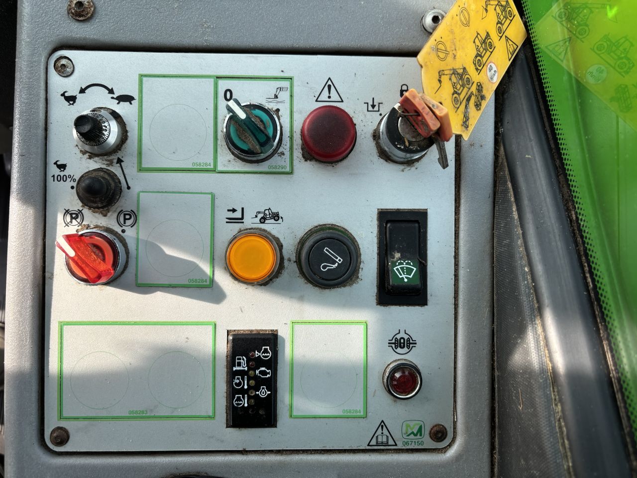 Merlo P40.7 verreiker voorzien van set nieuwe velgen en banden
