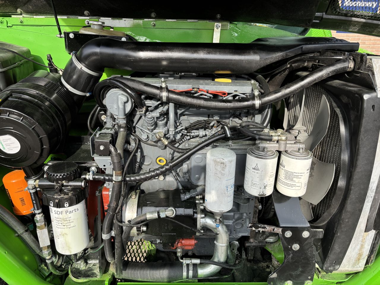 Merlo P40.7 verreiker voorzien van set nieuwe velgen en banden