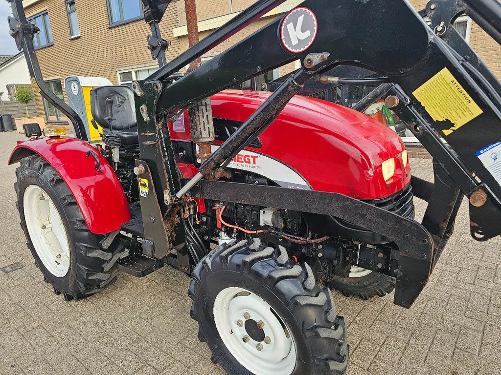 Knegt Minitractor met voorlader MARGE