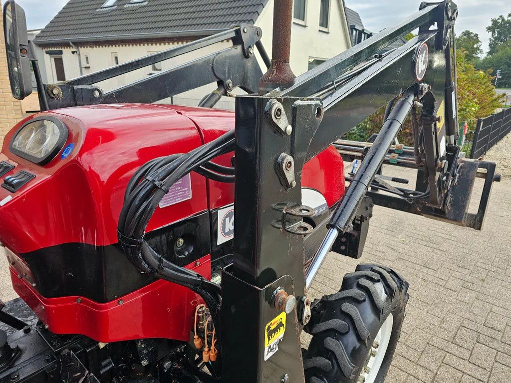 Knegt Minitractor met voorlader MARGE