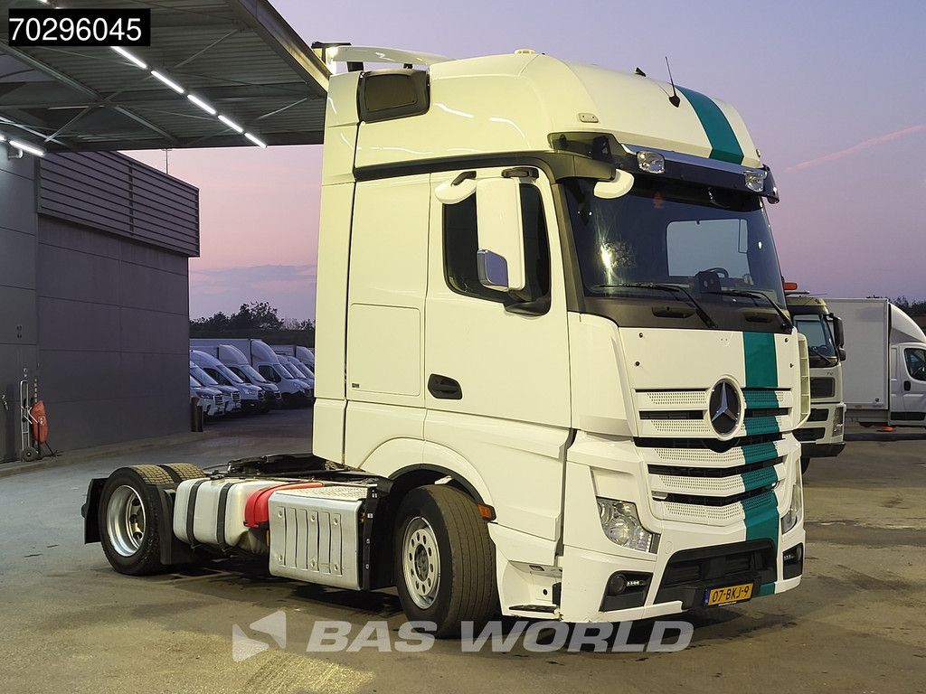 Mercedes Actros Actros 1845 4X2 GigaSpace NL-Truck Mega 2xTanks Standklima ACC Euro 6