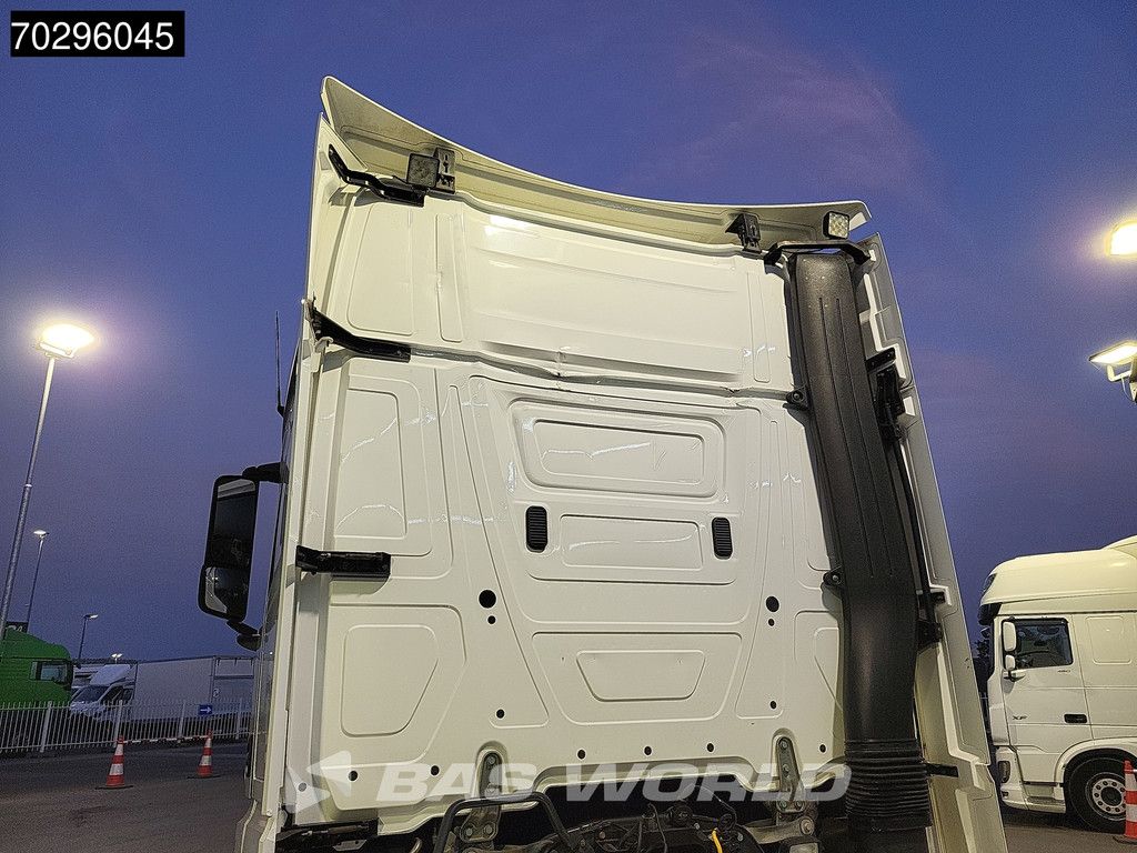 Mercedes Actros Actros 1845 4X2 GigaSpace NL-Truck Mega 2xTanks Standklima ACC Euro 6