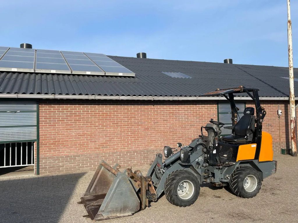 Giant 263 SW-Xtra Shovel Loader