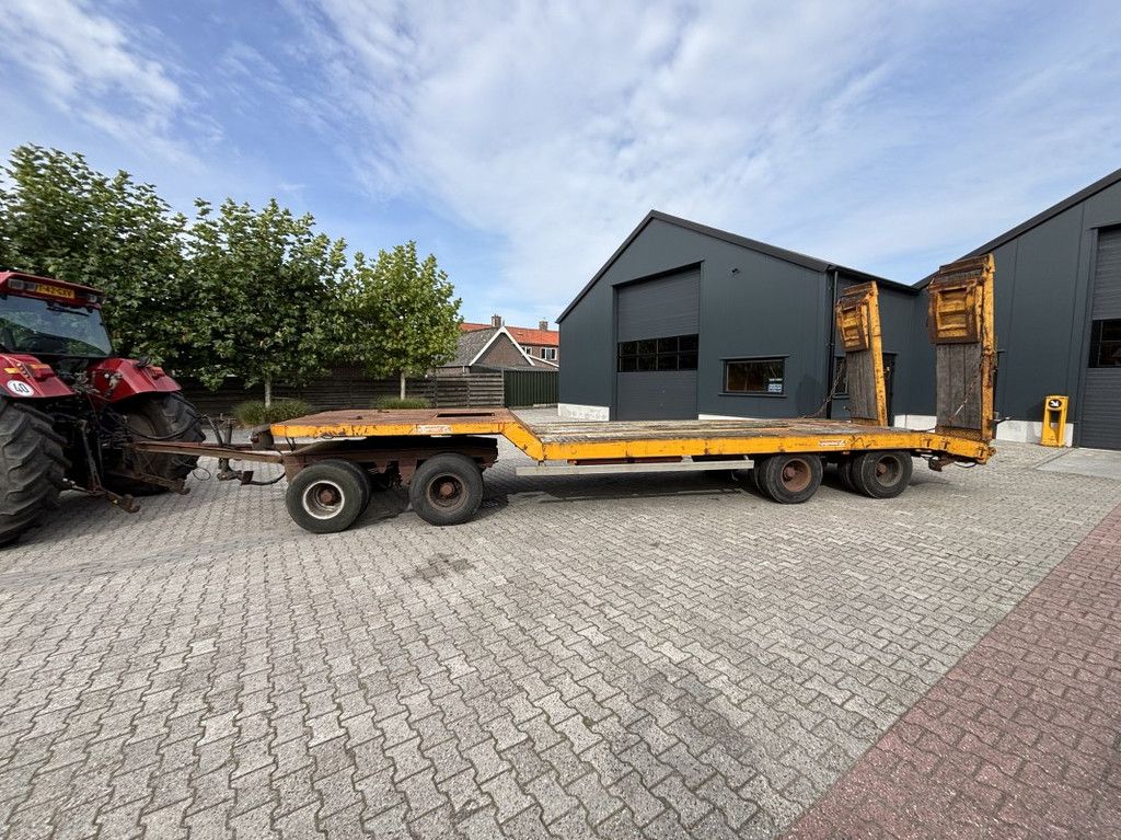 Langendorf TUE 32/80 40-Tons Dieplader met Hydr-Rampen.