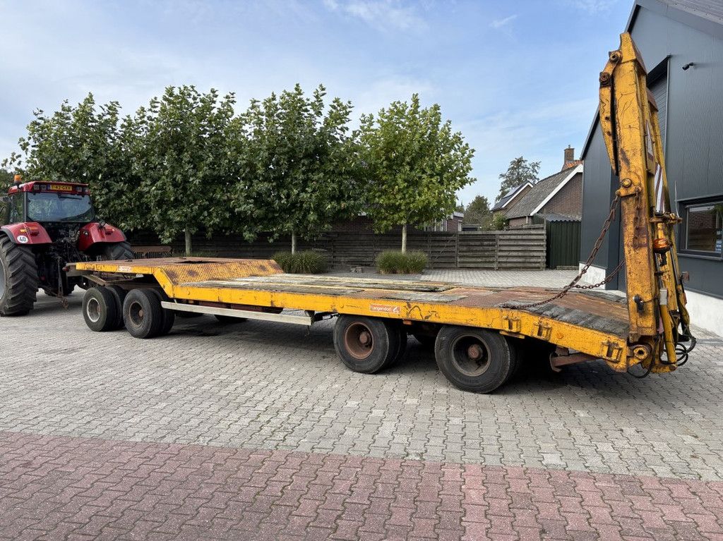 Langendorf TUE 32/80 40-Tons Dieplader met Hydr-Rampen.